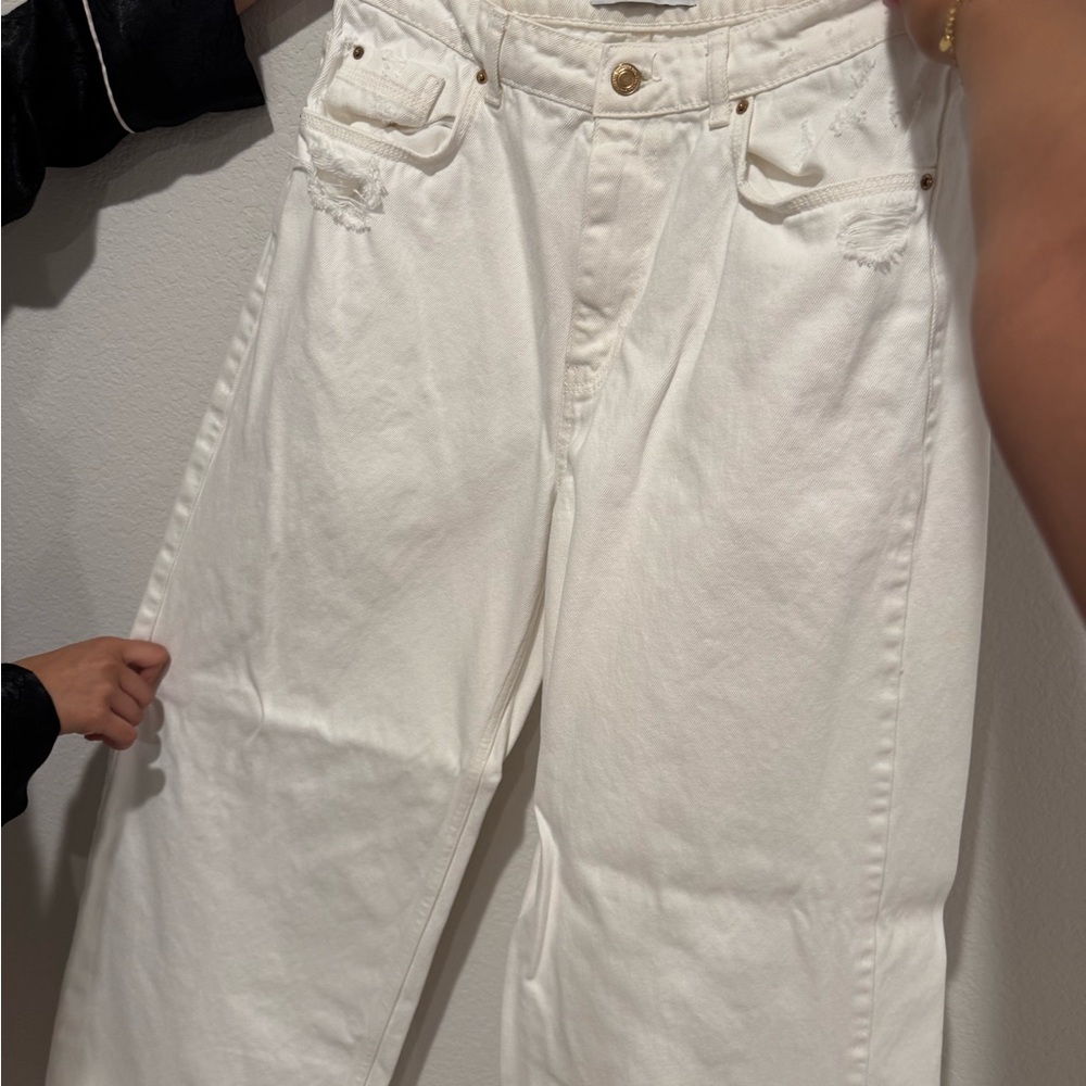 Zara White Straight Leg Jeans